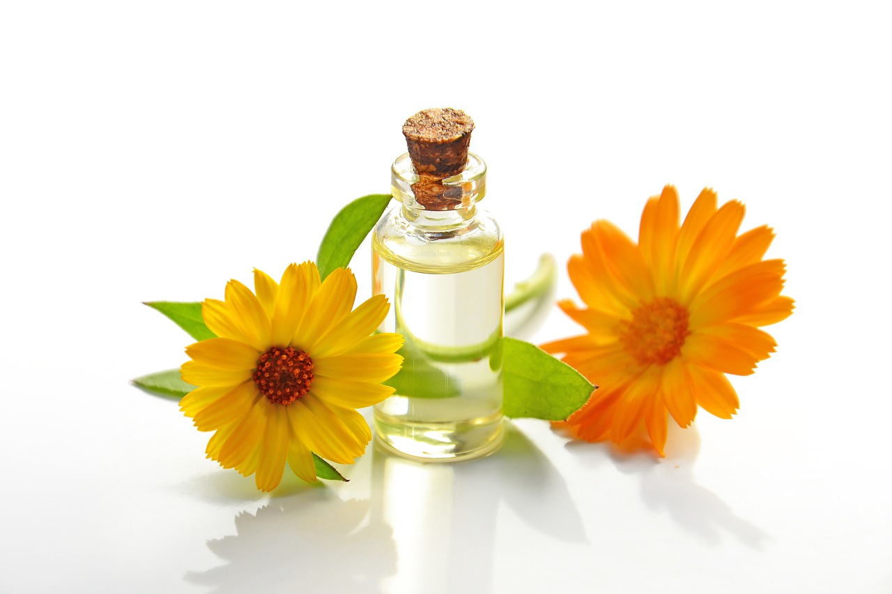Naturalne olejki zapachowe – cena. Dobry olejek arganowy oraz sosnowy