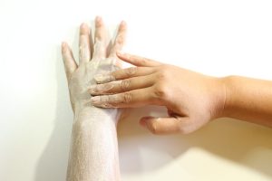 Peeling medyczny na Mokotowie – złuszczanie naskórka
